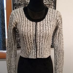 Ladies sweater/Host Pick 👍🎉💕🎉🦋